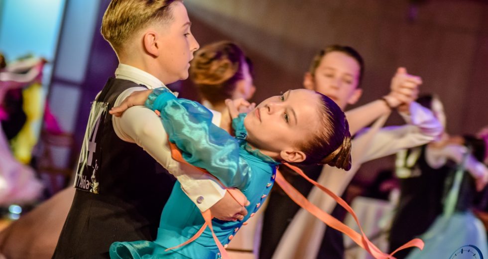 W Szczecinku odbył się Mikołajkowy Turniej Tańca