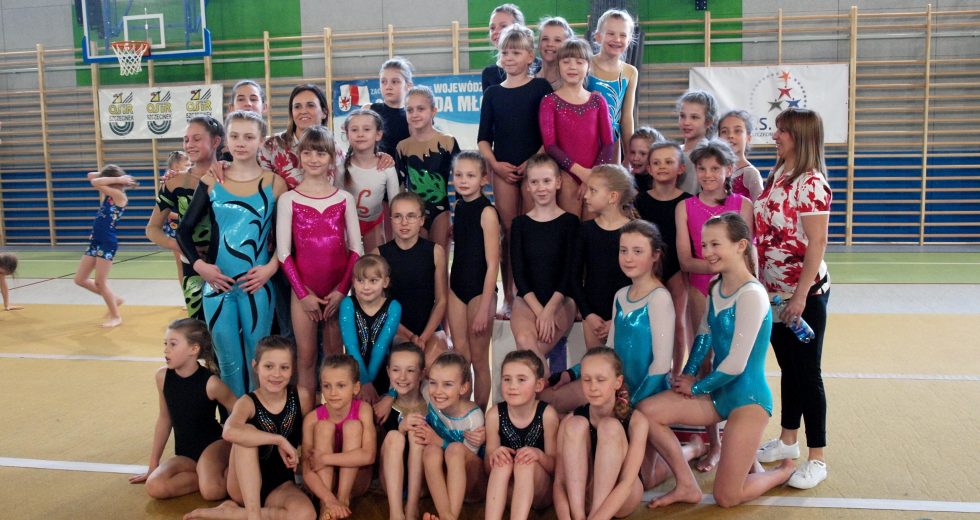 Zespoły akrobatyczne dziewcząt rywalizowały w Wojewódzkiej Olimpiadzie.